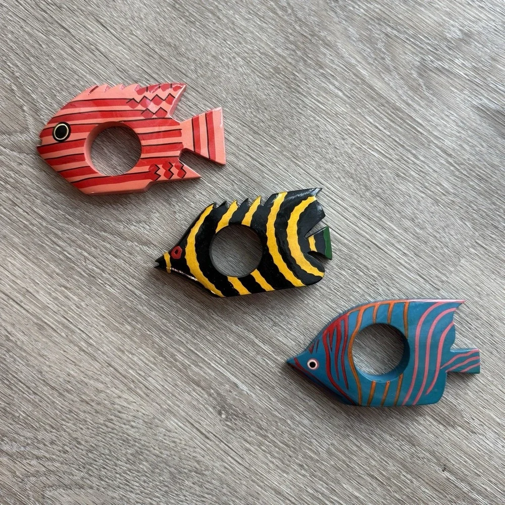 Set of 3 VTG Hand Carved Wooden Tropical Fish Napkin Rings Beach Coastal Decor